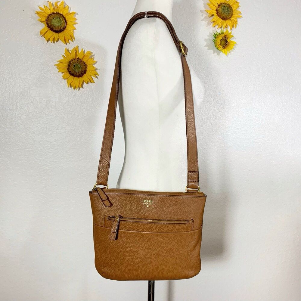 Fossil Cognac Gold Pebble Leather Boho Crossbody Bag 168$